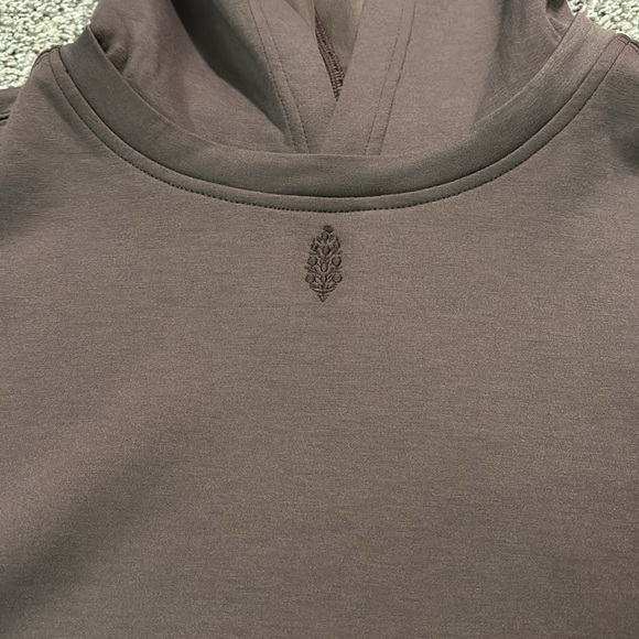FP Movement Playing Games Hoodie size XS NWT - Picture 2 of 10